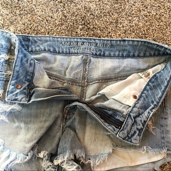 American Eagle Distressed Denim Shorts - Picture 4 of 6